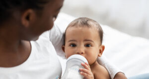 Espérance de vie : elle atteint 90 ans pour les bébés nés en 2022