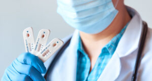 Covid : les personnes infectées plusieurs fois ont plus de risques de problèmes de santé