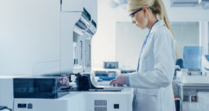 Grève des laboratoires : ils refusent de baisser leurs tarifs