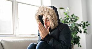 Avoir froid chez soi nuit à la santé mentale