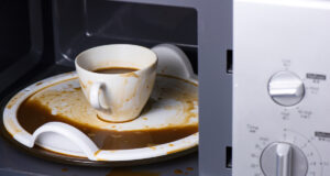 Ne réchauffez pas votre café au micro-ondes