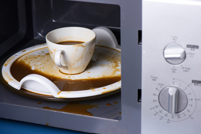Ne réchauffez pas votre café au micro-ondes