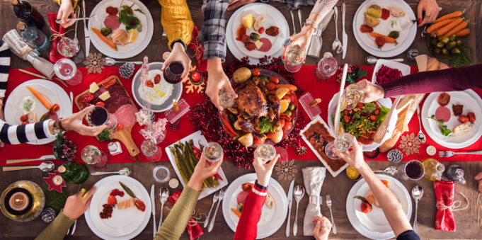 5 astuces bien-être pour bien gérer les repas de fête
