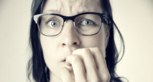 Est-ce vraiment grave de se ronger les ongles ?
