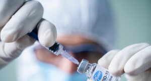 Covid : Quel lien entre le vaccin Pfizer et les risques d’AVC ?