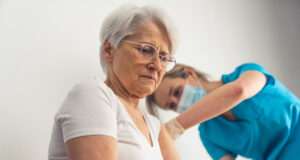 Covid-19 : vaccins et cancer du sein