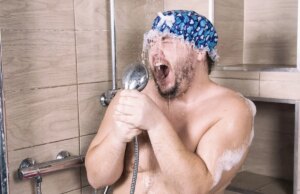 Matin ou soir : quel est le meilleur moment pour prendre sa douche ?