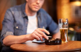 Cancer : 23 % des Français pensent que le vin limite le risque