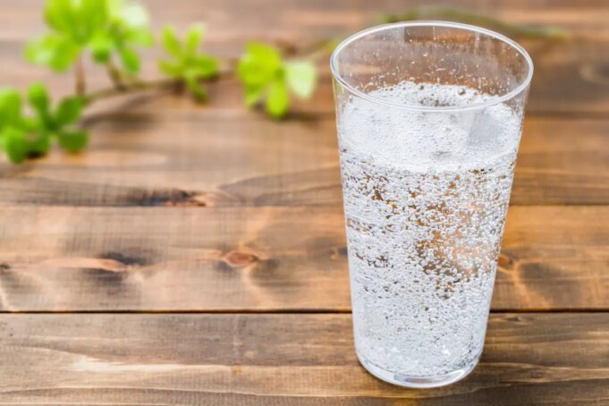 L’eau gazeuse est-elle mauvaise pour la santé ?