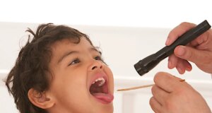 Amygdale gonflée : cause et traitement