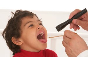 Amygdale gonflée : cause et traitement