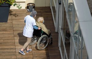 Contrôle d’Orpea par la Caisse des dépôts : qu’est-ce que ça change ?