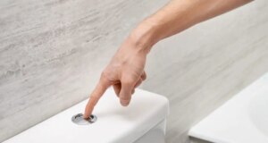 L’erreur dégoutante à éviter quand vous tirez la chasse d’eau