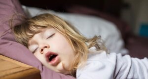 Pourquoi dormir la bouche ouverte est mauvais pour votre santé ?