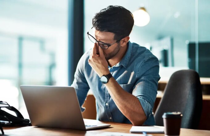Bien-être au travail : détresse psychologique pour 44% des salariés