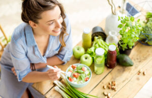Manger des aliments crus : bonne ou mauvaise idée ?