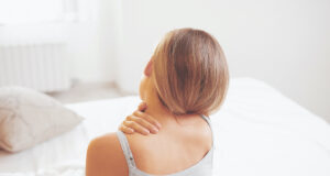 Comment soulager les douleurs aux cervicales ?