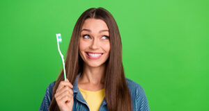 Faut-il changer sa brosse à dents après avoir été malade ?