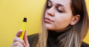 Les cigarettes électroniques jetables bientôt interdites ?