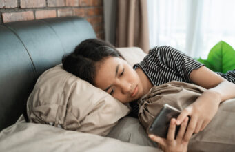 Réseaux sociaux : pourquoi sont-ils dangereux pour la santé mentale ?