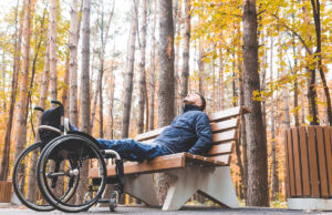 Innovation : un homme paraplégique remarche 12 ans après