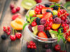 Ces deux fruits réduiraient le risque de fragilité pour les plus de 65 ans