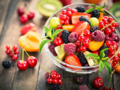 Ces deux fruits réduiraient le risque de fragilité pour les plus de 65 ans
