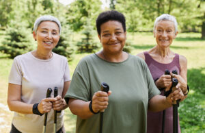 Une vie sociale riche réduit le risque de démence de 30 à 50 %