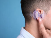 Acouphènes : une stimulation électrique comme traitement !