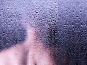 Douche chaude ou froide : laquelle privilégier pour votre santé ?