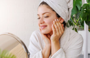 Comment éliminer les points noirs naturellement : nos astuces efficaces