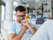 Covid long : l’impact sur la qualité de vie est pire que certains cancers