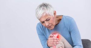 Arthrose : Réduisez vos douleurs en évitant ces 5 aliments