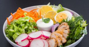 Crudités : pourquoi faut-il éviter d’en manger le soir ?