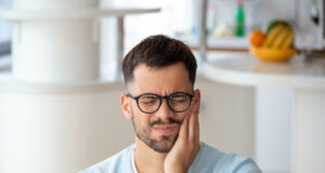 Comment soulager une rage de dent naturellement ?