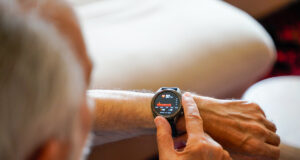 Parkinson : les montres intelligentes pourraient détecter la maladie