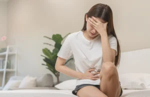 Pourquoi retenir ses flatulences peut être mauvais pour la santé selon les experts