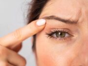 Paupière qui tremble (fasciculation) : causes et solutions