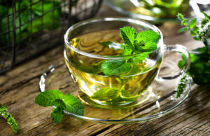 Le thé vert : remède anti-cernes