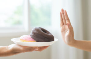 Voilà comment grignoter sainement, selon la science