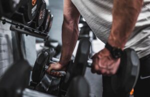 Est-ce que la musculation peut arrêter votre croissance ?