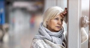 Une bonne hygiène dentaire éloigne la maladie d’Alzheimer