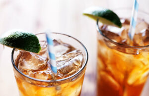 Les pailles en papier nocives pour la santé ? C’est ce que dit une nouvelle étude