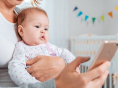Bébé : retard de développement à cause des écrans