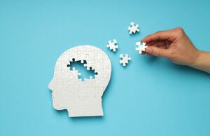 Des chercheurs révèlent l’âge auquel l’intelligence atteint son pic, après ça ne fait que décliner