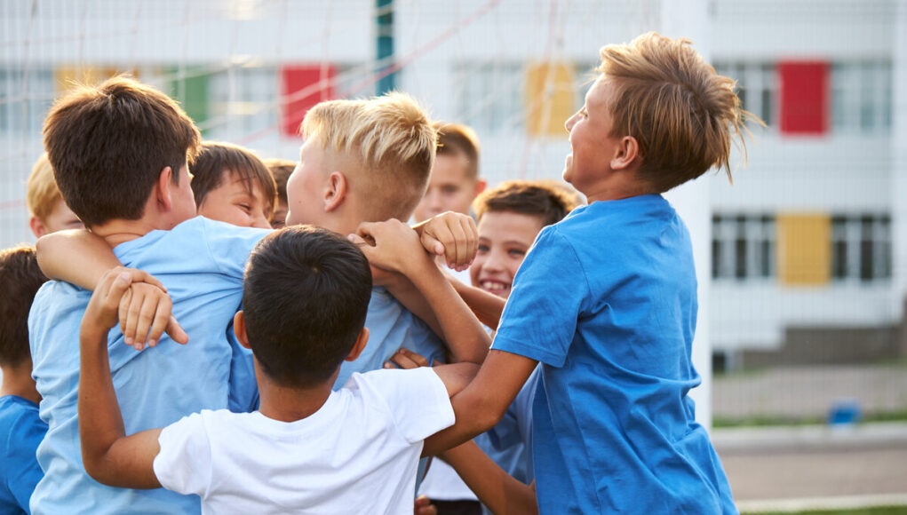 Votre enfant fait du sport ? Son adolescence ne sera que meilleure !