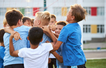Votre enfant fait du sport ? Son adolescence ne sera que meilleure !