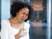 Arrêt cardiaque : les signes précurseurs sont différents chez les femmes et les hommes