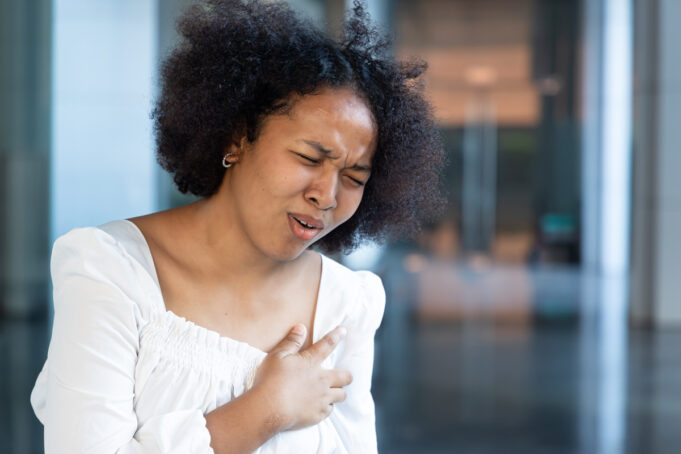 Arrêt cardiaque : les signes précurseurs sont différents chez les femmes et les hommes