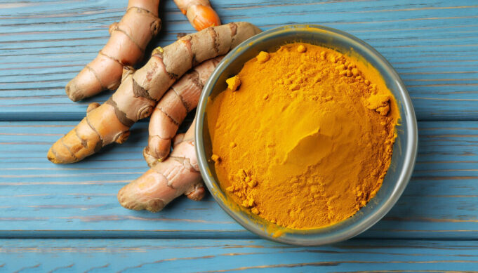 Curcuma : même efficacité qu’un médicament contre l’indigestion selon une étude